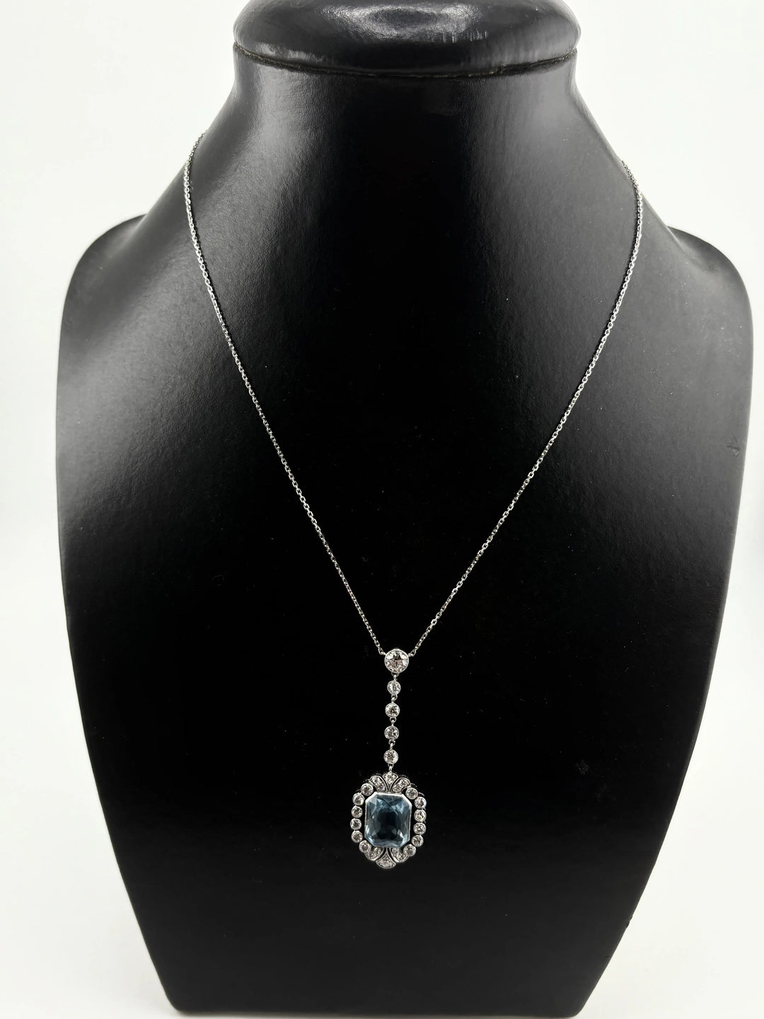 Pendentif diamant et aigue marine